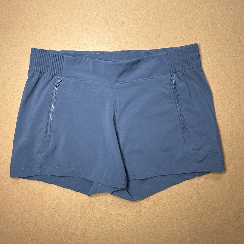 Columbia PFG Blue Athletic Shorts Size Small 3” Inseam